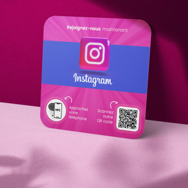 Instagram-platta kopplad med NFC-chip för vägg, disk, POS och skyltfönster