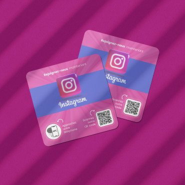 Plaque Instagram connectée avec puce NFC pour mur, comptoir, PLV et vitrine