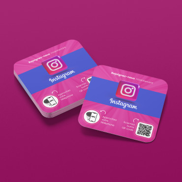 Plaque Instagram connectée avec puce NFC pour mur, comptoir, PLV et vitrine