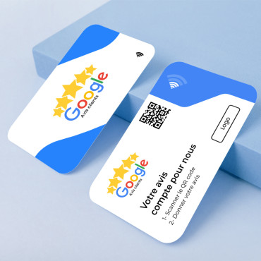 Bezkontaktní karta s upozorněním na NFC a QR kód Google