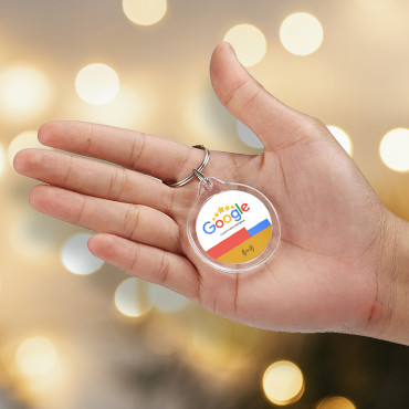 Connected Google Reviews keychain with NFC chip and double-sided QR code