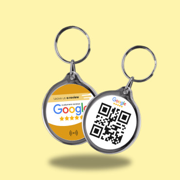 Google Reviews -avainnippu, joka on yhdistetty NFC:hen ja kaksipuoliseen QR-koodiin
