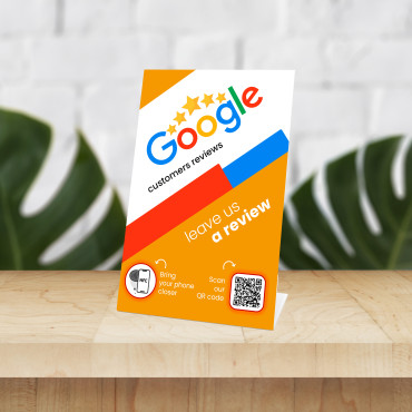 Nabera Google s NFC čipom a QR kódom.