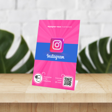 NFC bord staffeli og Instagram QR-kode