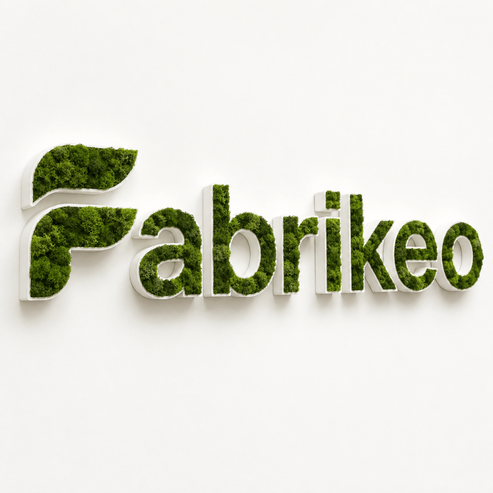 Vegetacijski PVC logotip z umetno travo, izdelava po meri